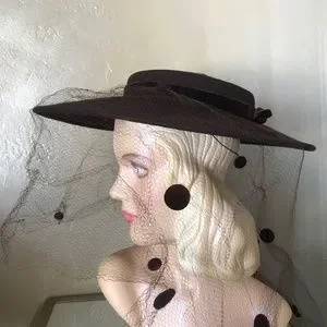 EXCEPTIONAL VINTAGE BROWN FELT WIDE BRIM HAT -  FELT DOTTED VEIL & FEATHER TRIM Hand painted cowboy hat for sale main image 4